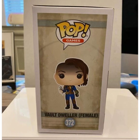 Funko Pop Games Fallout Vault Dweller (Female) #372 Vinyl Figure - Picture 2 of 9